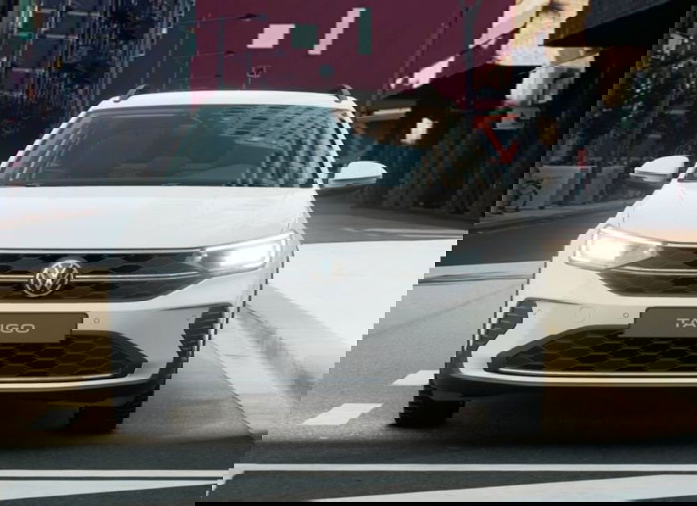 Volkswagen Taigo nuova a Avellino (2)