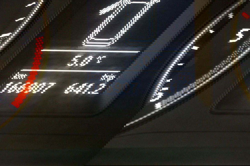 Volkswagen Touran usata a Torino (13)