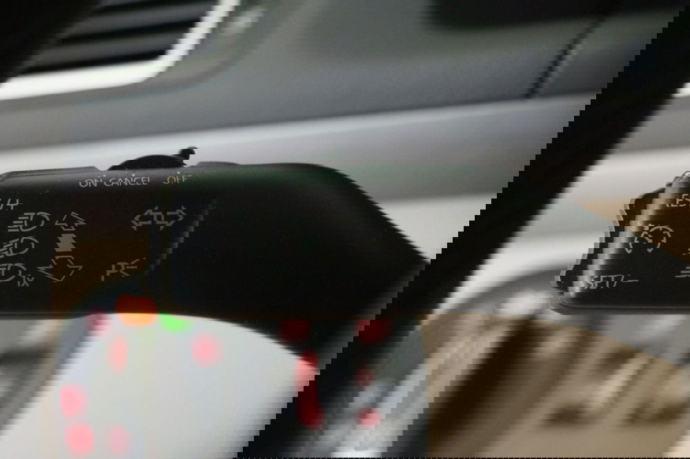 Volkswagen Touran usata a Torino (14)