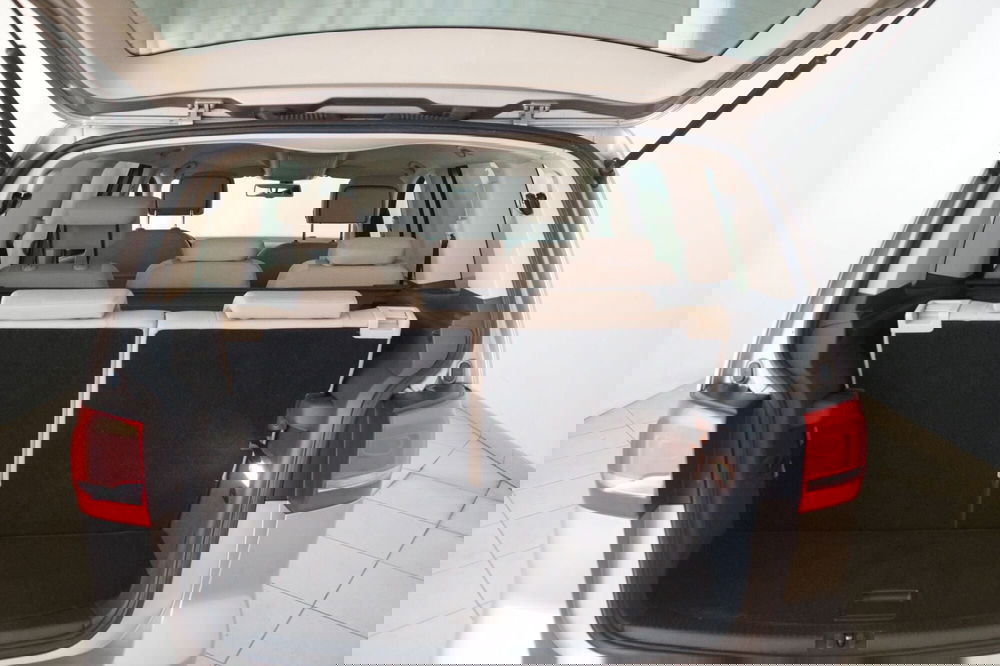 Volkswagen Touran usata a Torino (7)