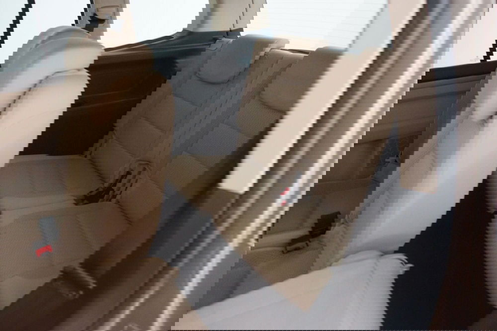 Volkswagen Touran usata a Torino (9)