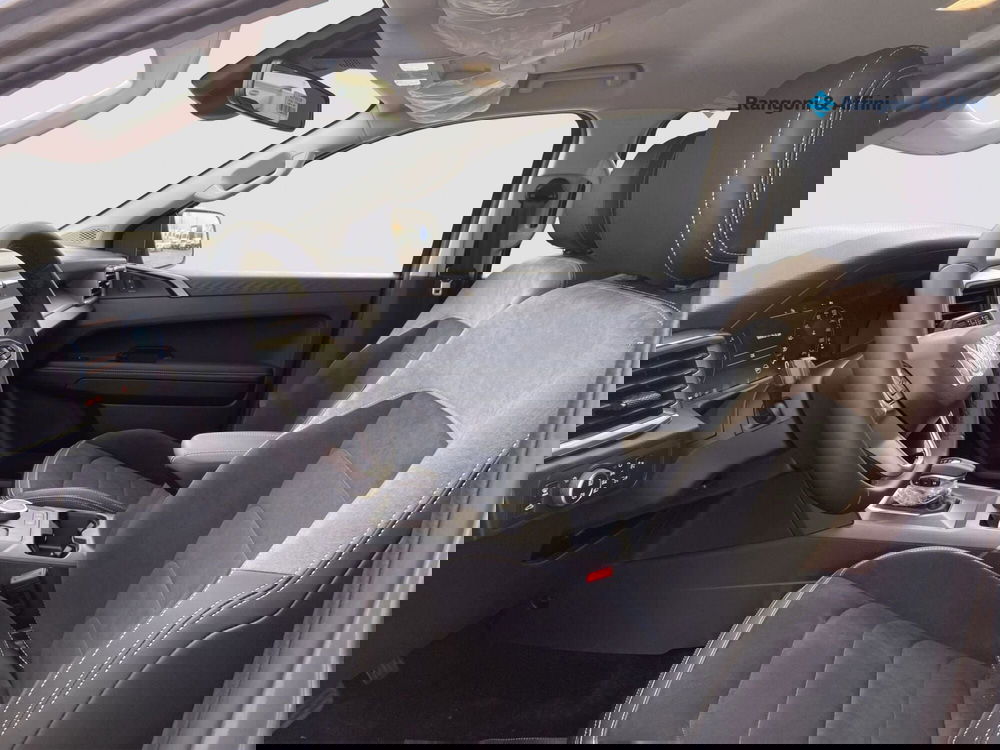 Volkswagen Amarok nuova a Mantova (10)