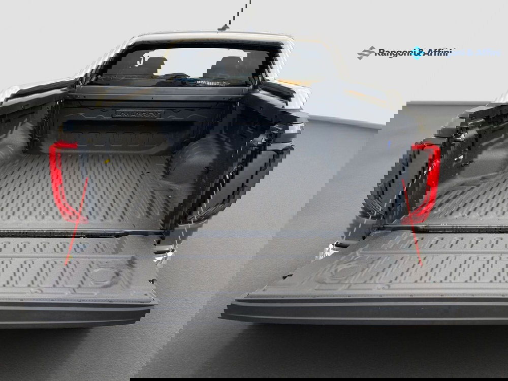 Volkswagen Amarok nuova a Mantova (16)