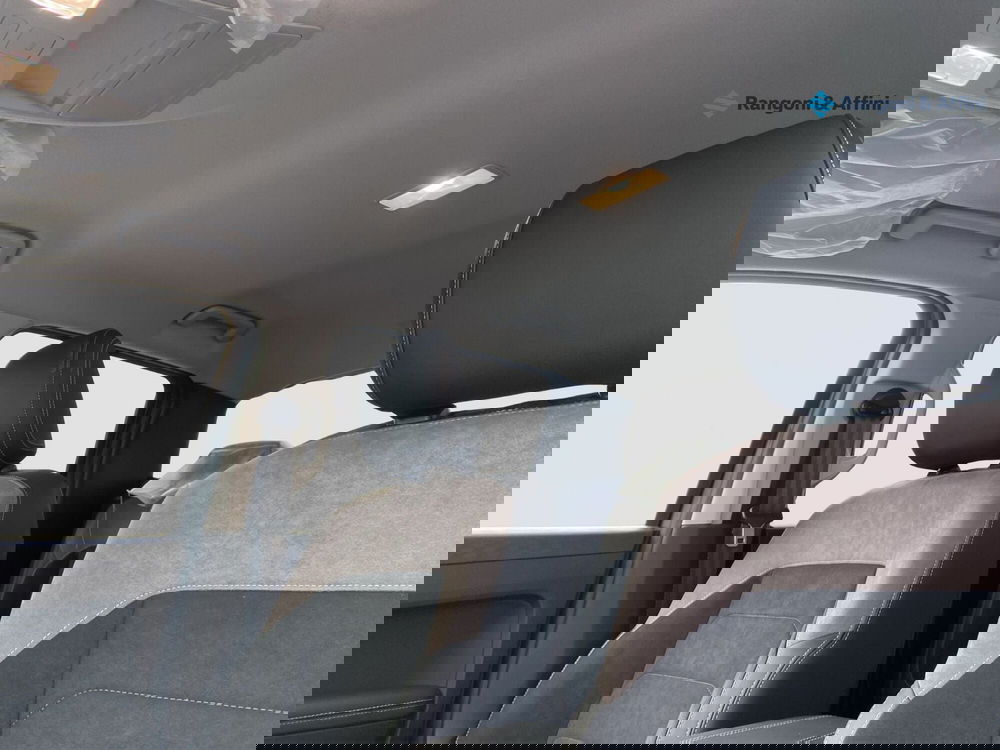 Volkswagen Amarok nuova a Mantova (19)