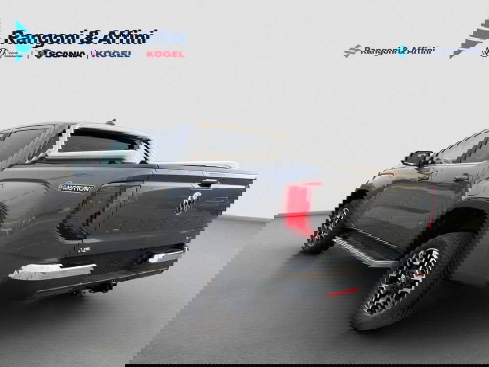 Volkswagen Amarok nuova a Mantova (5)