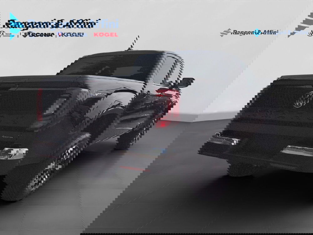 Volkswagen Veicoli Commerciali Amarok nuova a Mantova (3)