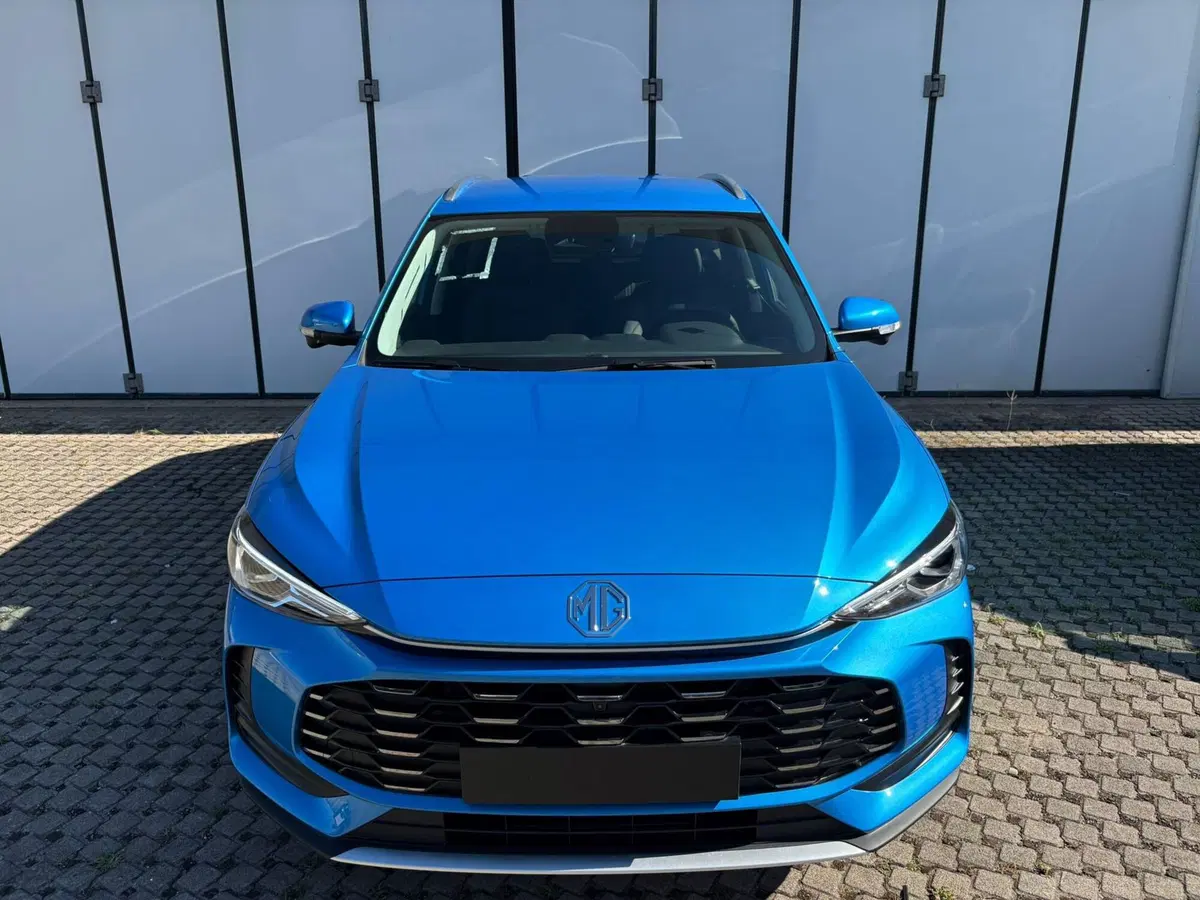 Mg ZS nuova a Milano (2)