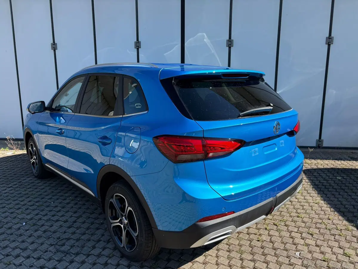 Mg ZS nuova a Milano (4)