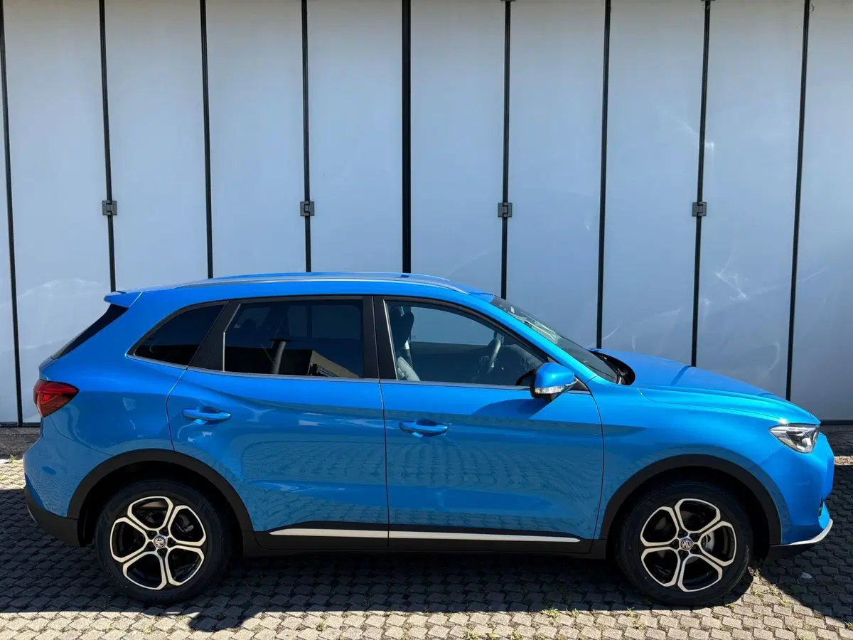 Mg ZS nuova a Milano (7)