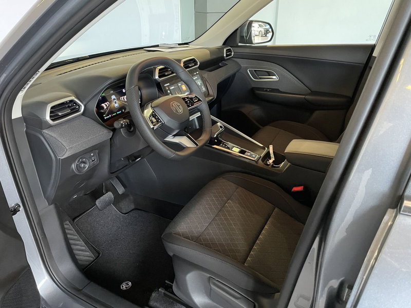 Mg ZS nuova a Milano (10)