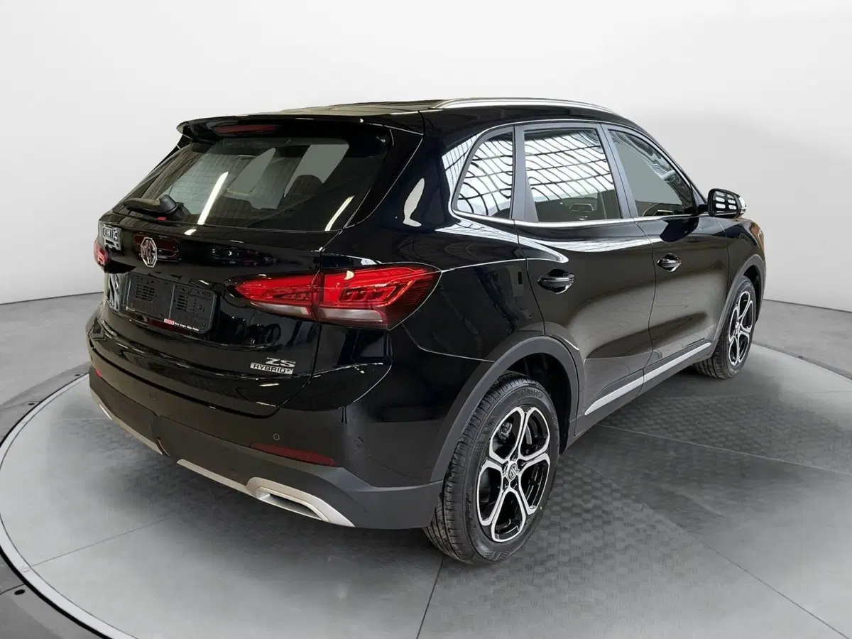 Mg ZS nuova a Milano (6)