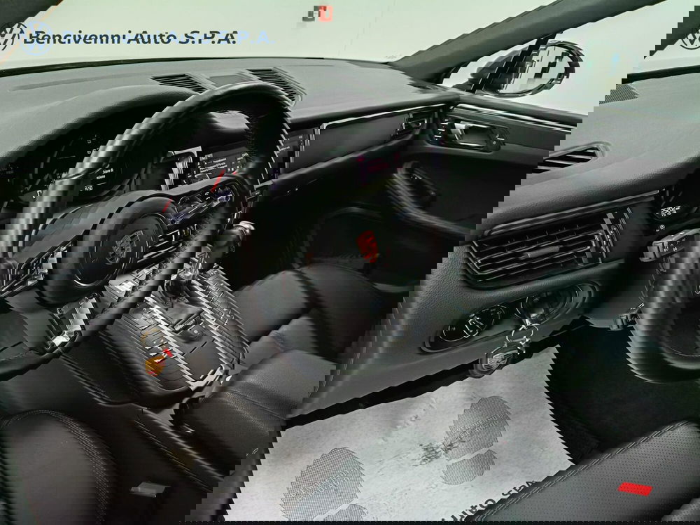 Porsche Macan usata a Catanzaro (12)