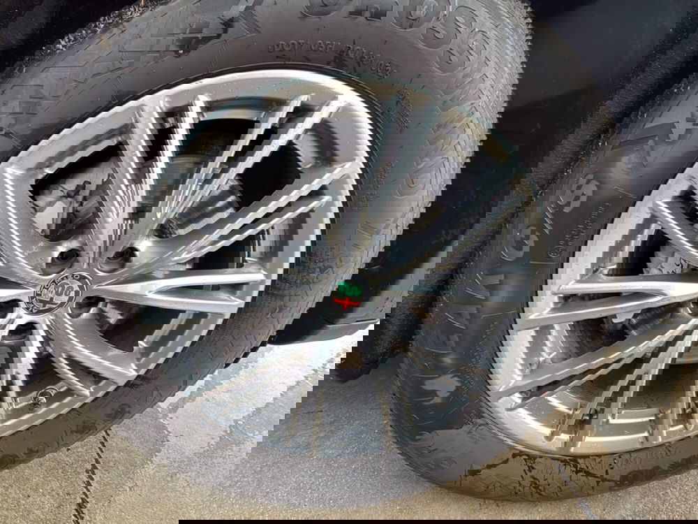 Alfa Romeo Stelvio usata a Cosenza (15)