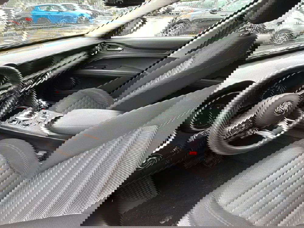 Alfa Romeo Stelvio usata a Cosenza (17)