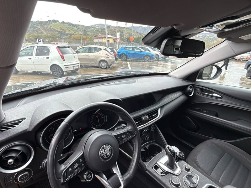 Alfa Romeo Stelvio usata a Cosenza (18)