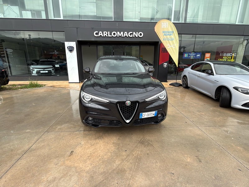 Alfa Romeo Stelvio usata a Cosenza (5)