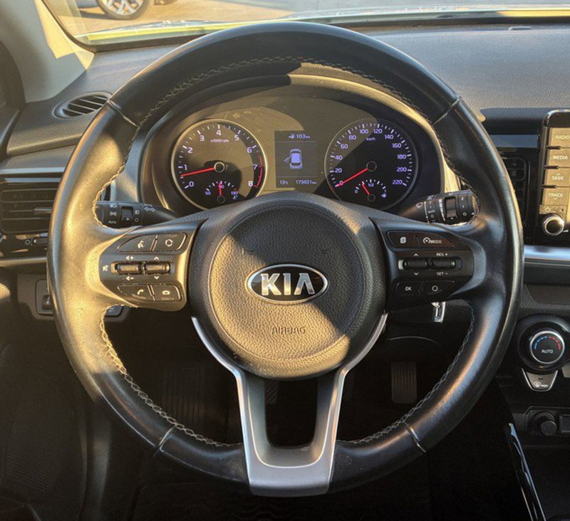 Kia Stonic usata a Frosinone (15)