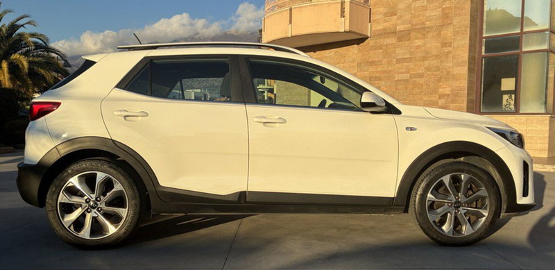 Kia Stonic usata a Frosinone (6)