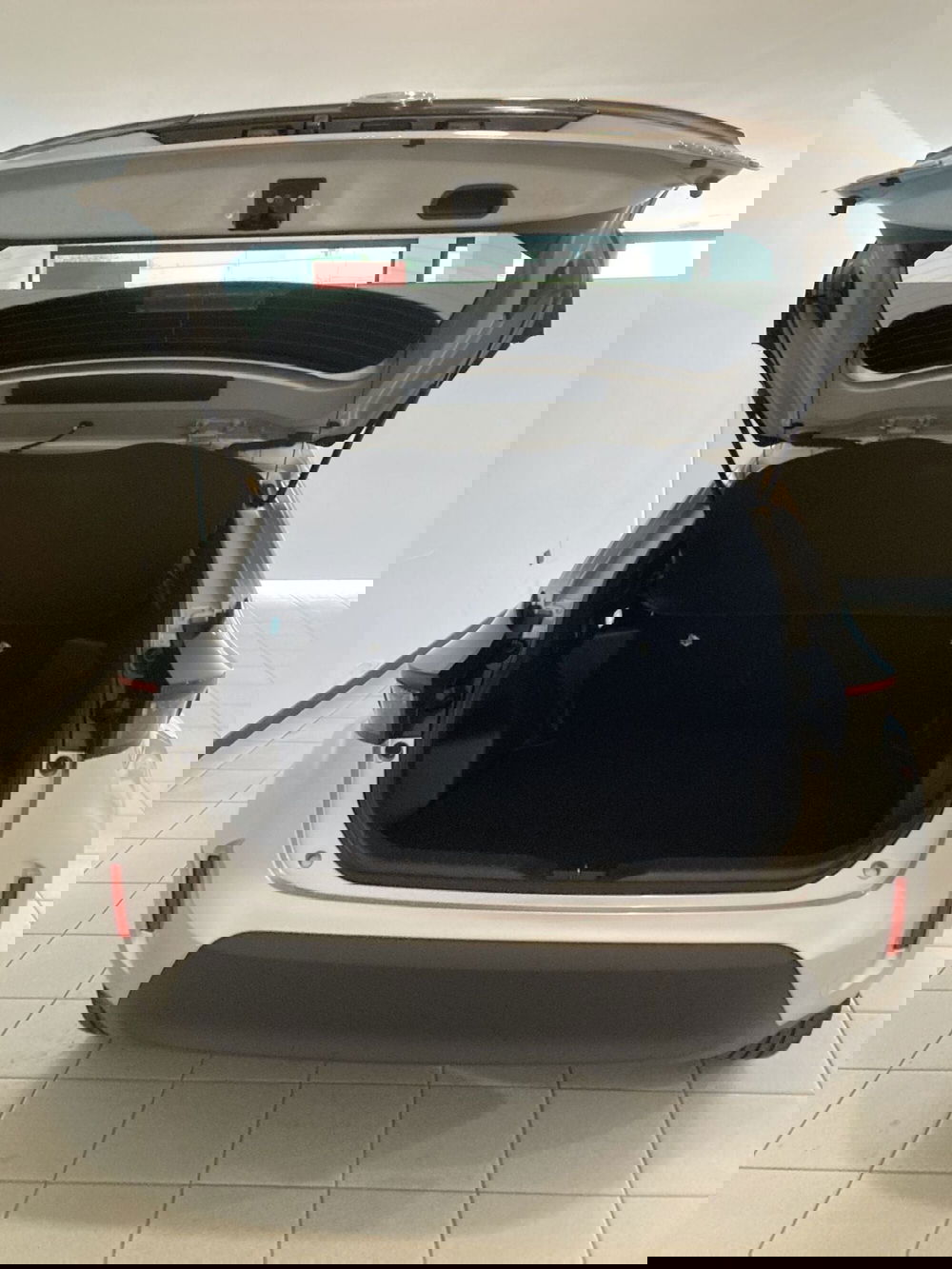 Toyota Yaris Cross usata a Barletta-Andria-Trani (4)