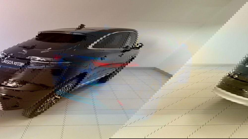 Jaguar F-Pace usata a Brescia (2)