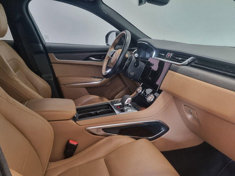 Jaguar F-Pace usata a Brescia (3)