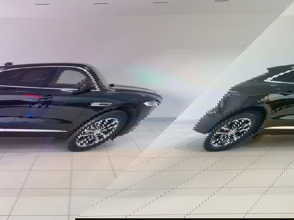 Jaguar F-Pace usata a Brescia (6)