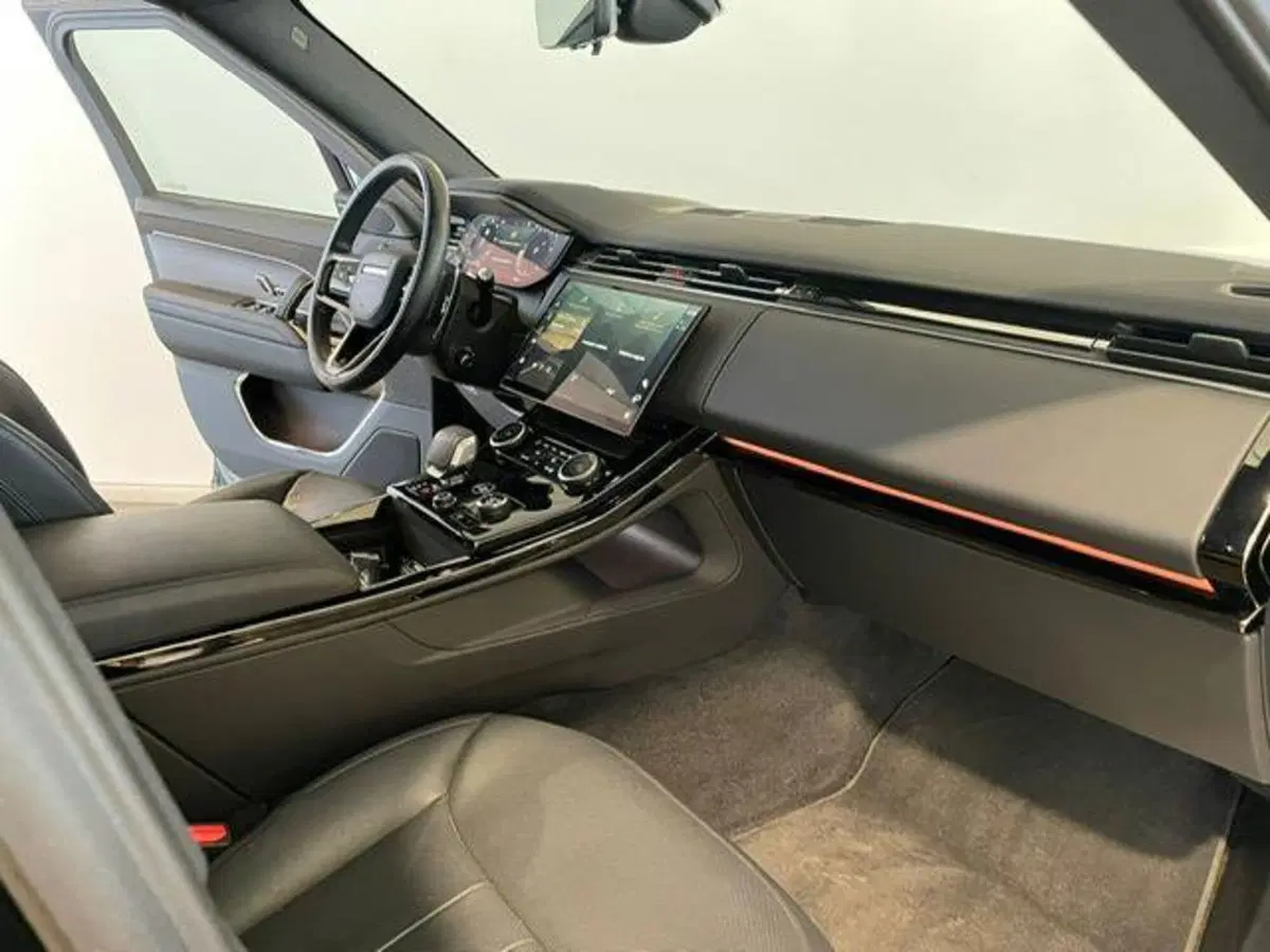 Land Rover Range Rover Sport usata a Venezia (10)