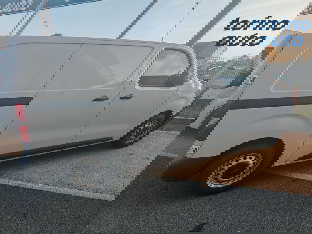 Opel Vivaro Furgone nuova a Torino (4)