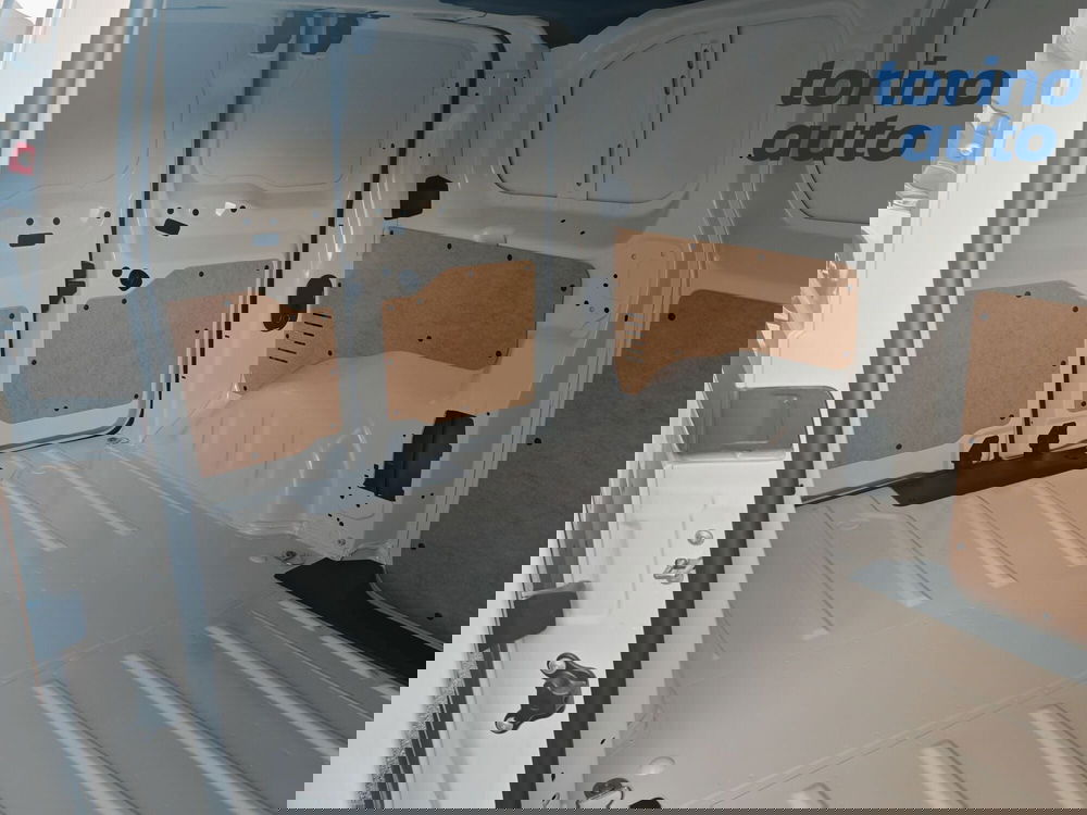 Opel Vivaro Furgone nuova a Torino (7)