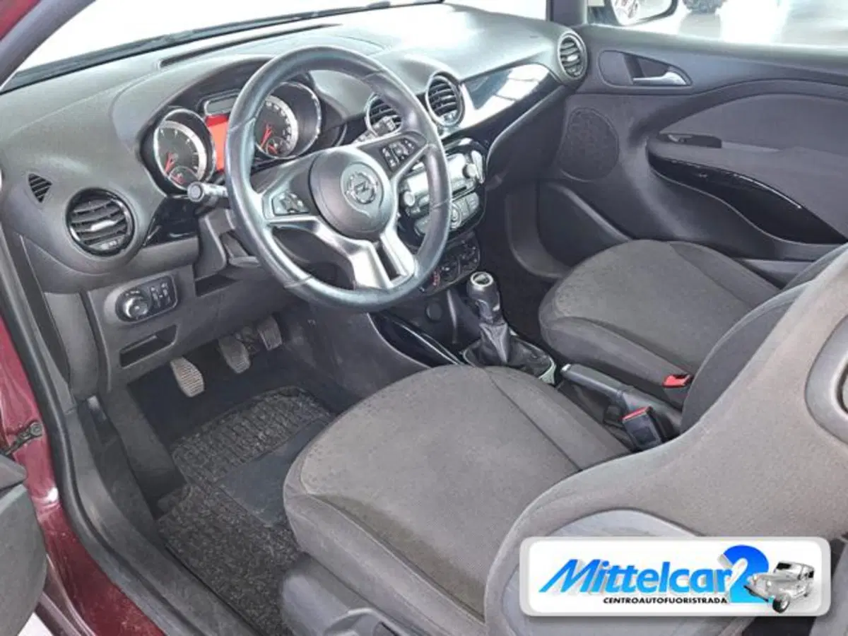 Opel Adam usata a Udine (11)