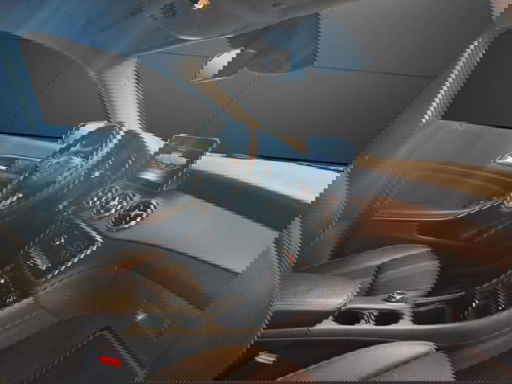 Mercedes-Benz GLA SUV usata a Milano (10)