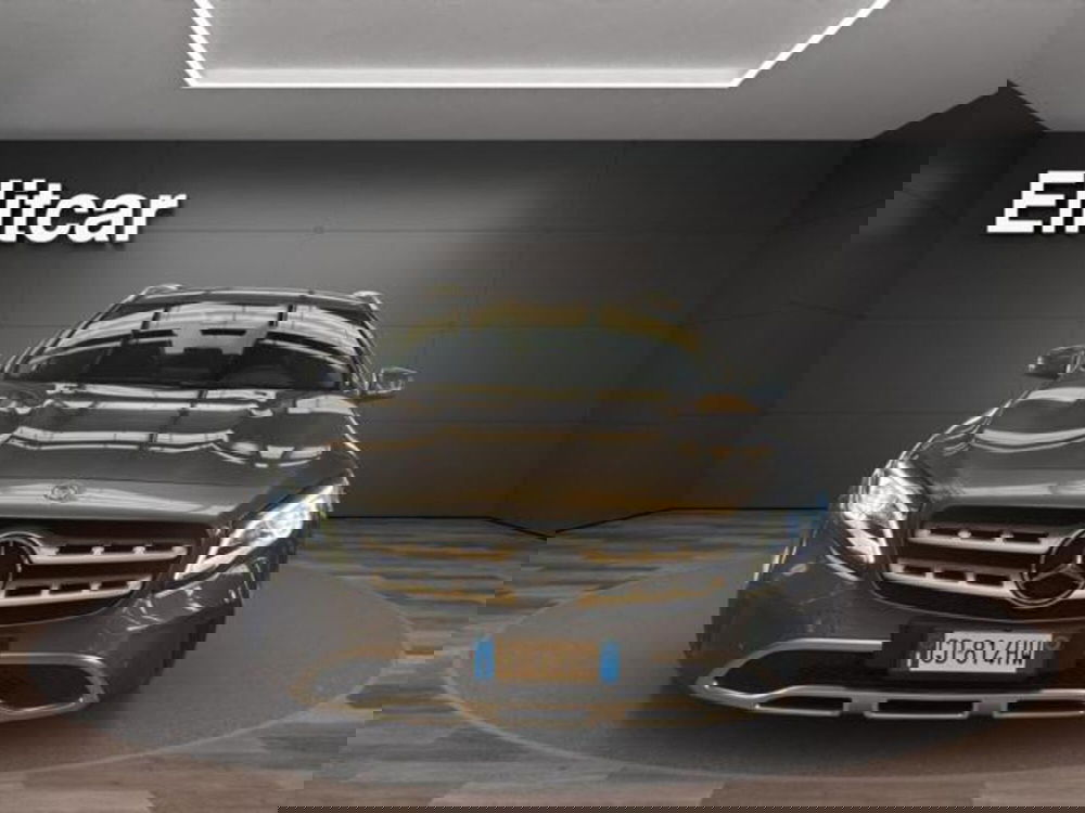 Mercedes-Benz GLA SUV usata a Milano (2)