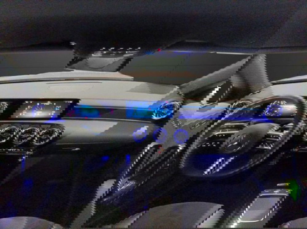 Mercedes-Benz CLA Shooting Brake usata a Novara (12)