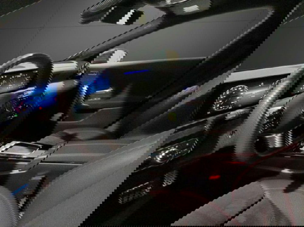 Mercedes-Benz CLA Shooting Brake usata a Novara (15)