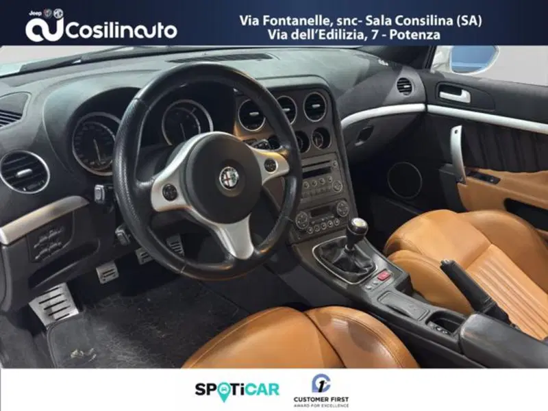 Alfa Romeo Spider usata a Salerno (10)