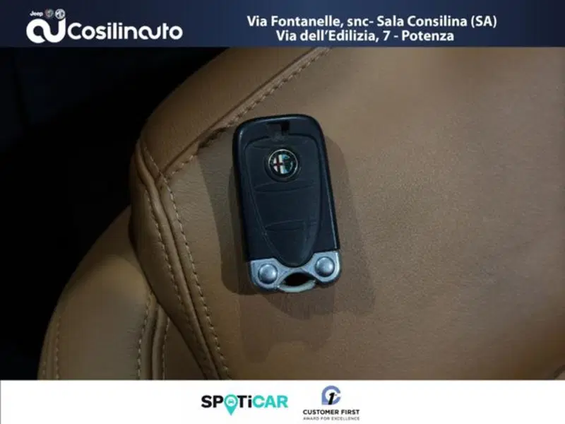 Alfa Romeo Spider usata a Salerno (19)