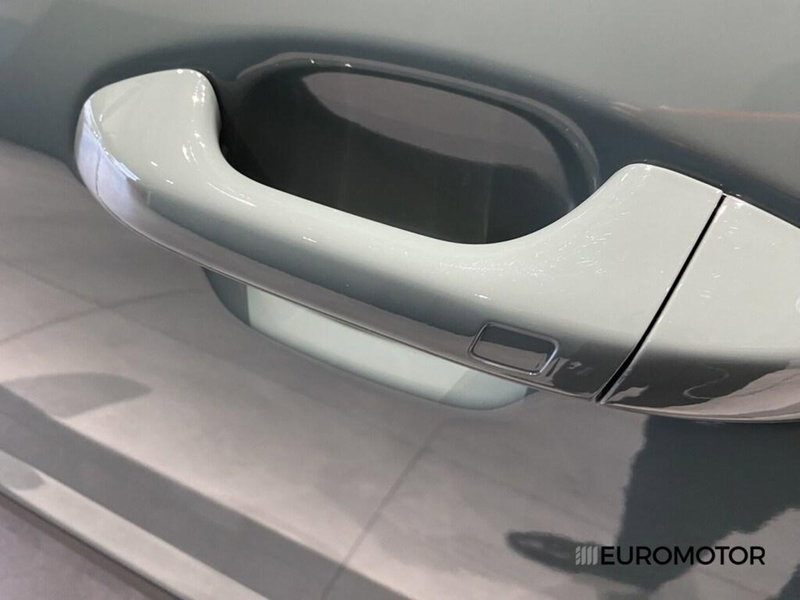 Kia Stonic nuova a Bari (12)