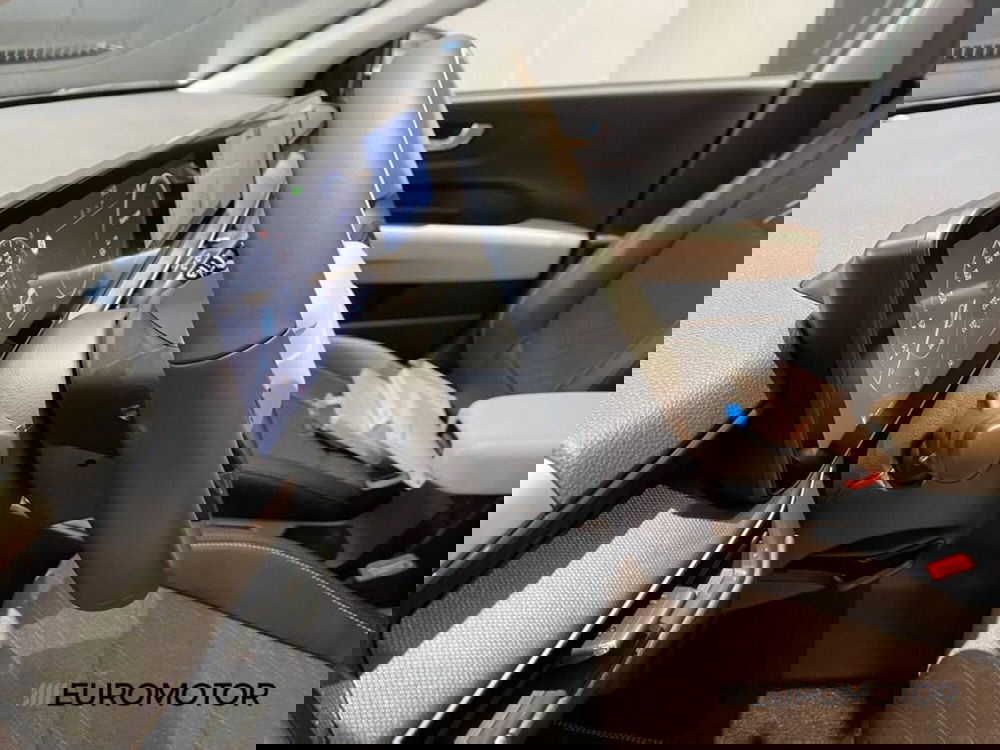 Kia Stonic nuova a Bari (15)