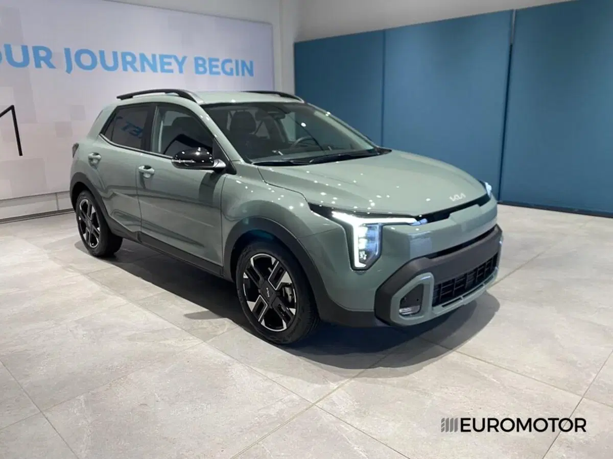 Kia Stonic nuova a Bari (3)