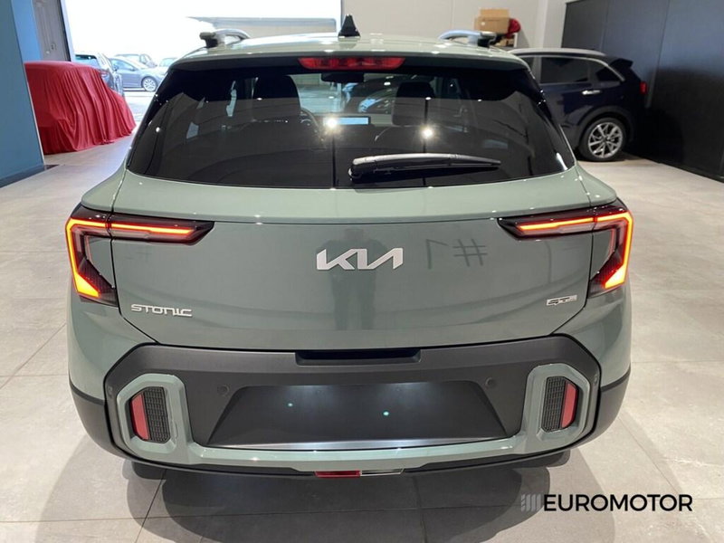 Kia Stonic nuova a Bari (8)
