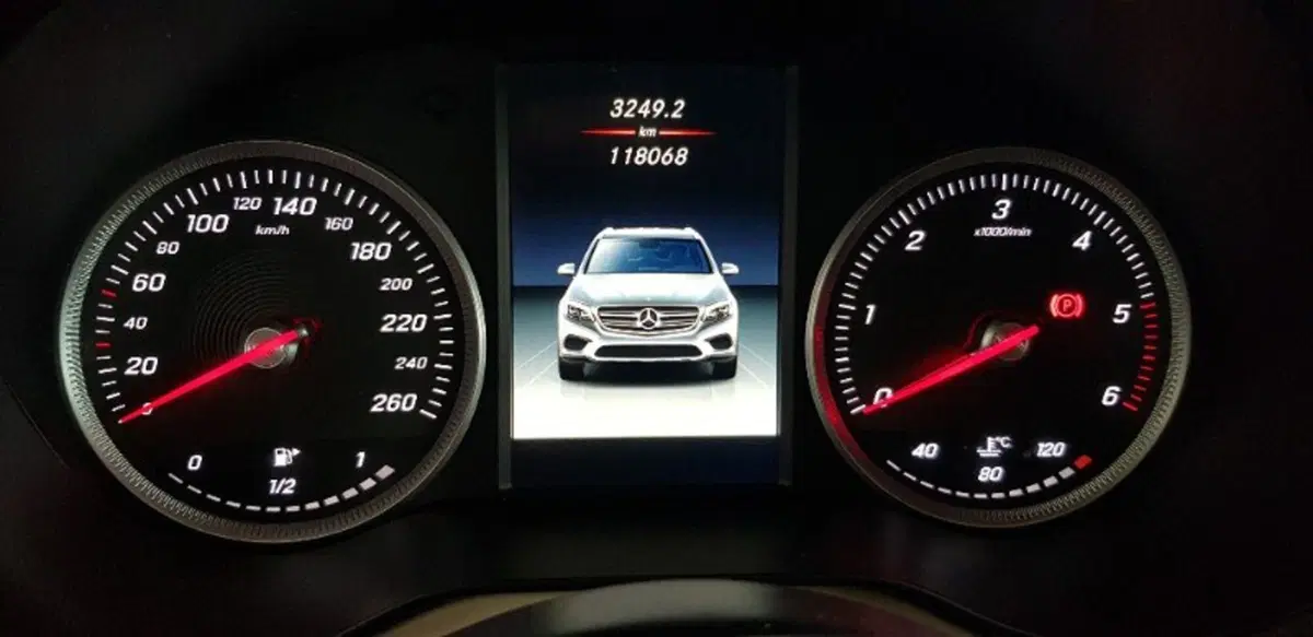Mercedes-Benz GLC SUV usata a Pordenone (12)