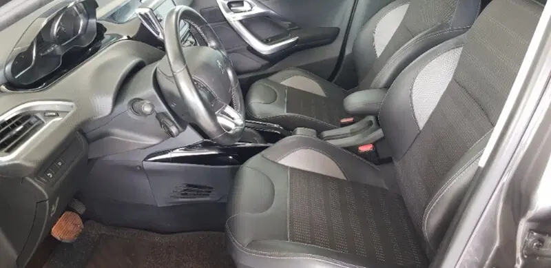 Peugeot 2008 usata a Pordenone (13)