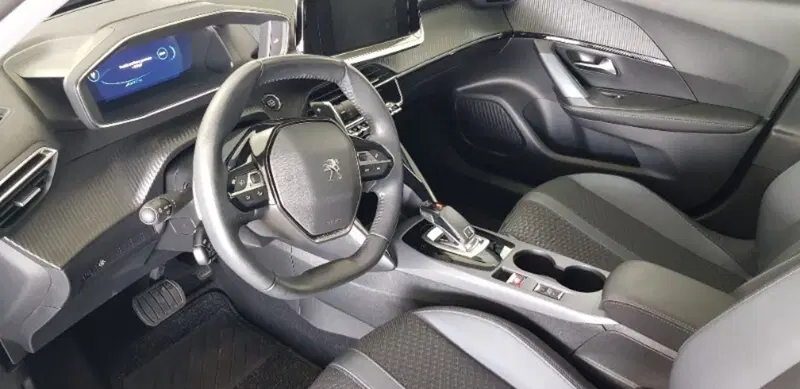Peugeot 2008 usata a Pordenone (11)