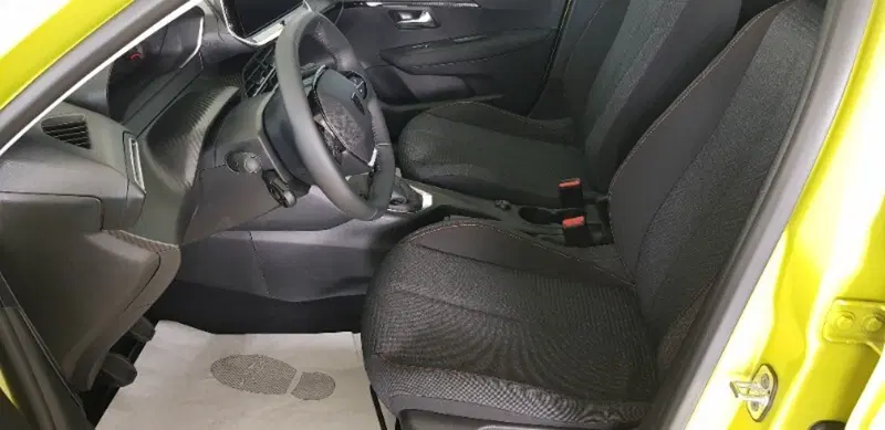 Peugeot 208 nuova a Pordenone (11)
