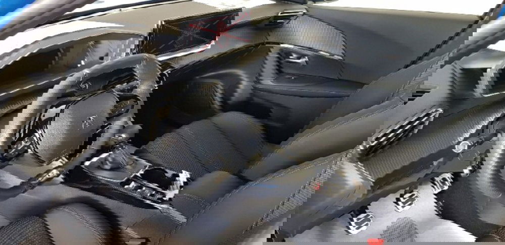 Peugeot 2008 nuova a Pordenone (11)