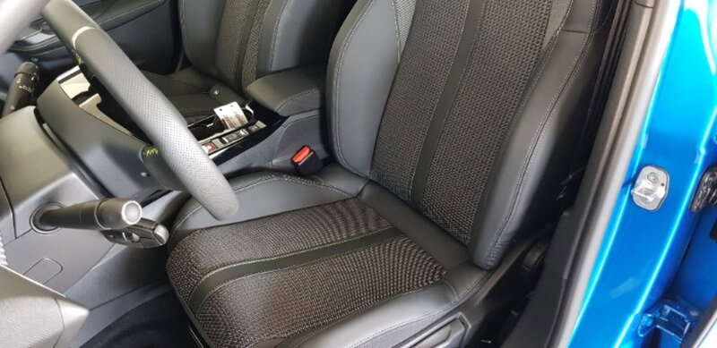 Peugeot 2008 nuova a Pordenone (13)