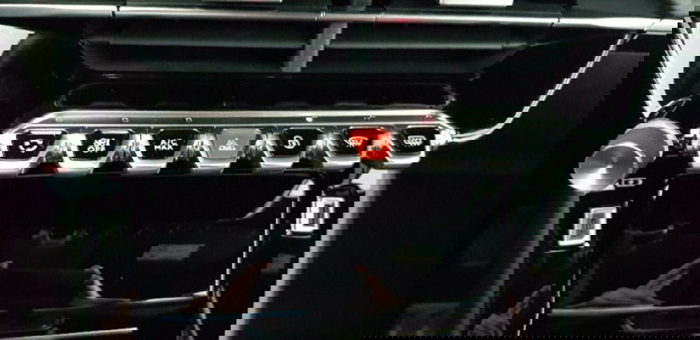 Peugeot 2008 nuova a Pordenone (18)