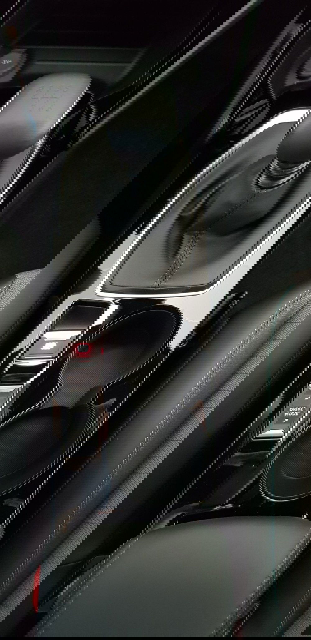 Peugeot 2008 nuova a Pordenone (19)