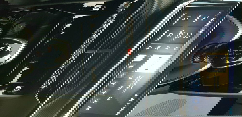 Peugeot 2008 nuova a Pordenone (16)