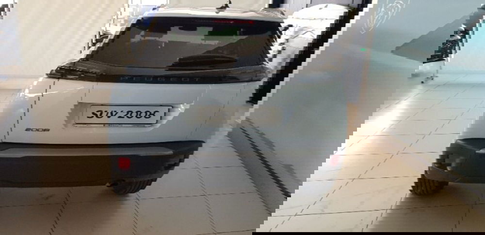 Peugeot 2008 nuova a Pordenone (5)